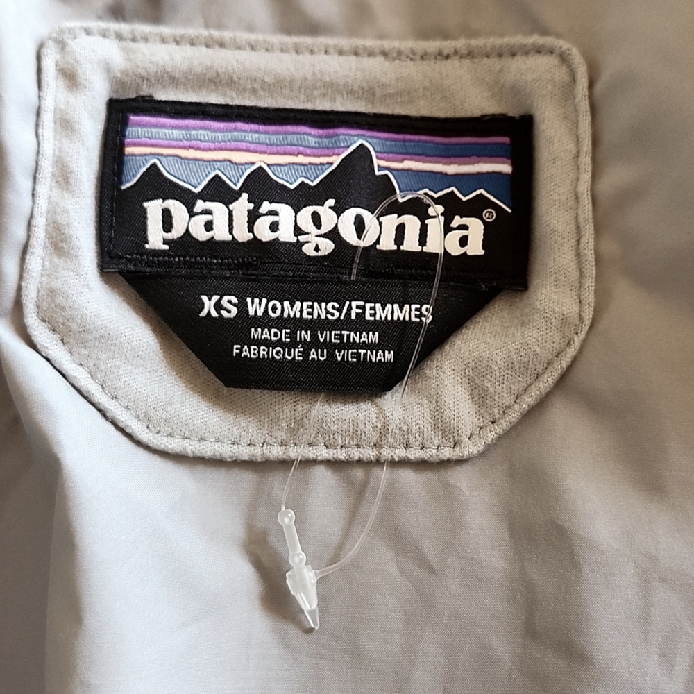 Women's Silver XS Patagonia Puff Coat - Picture 3 of 6
